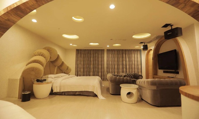 Linkou Hotel | 596 m² Motel ∙ 8 guests