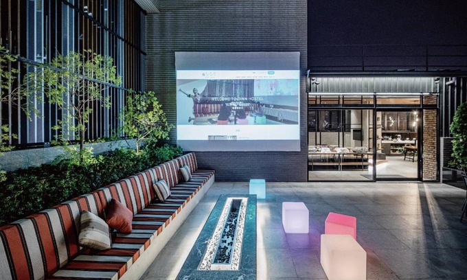 West Central District Hotel | 60 m² Hotel ∙ 8 guests