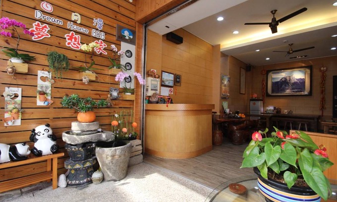 Yuchi Hotel | 60 m² Motel ∙ 8 guests