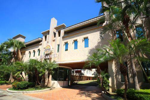 South District Hotel | 66 m² Motel ∙ 6 guests