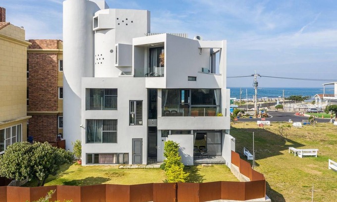Checheng Hotel | 85 m² Motel ∙ 6 guests