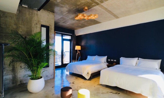 Xincheng Bed & Breakfast | Come Sit Hostel