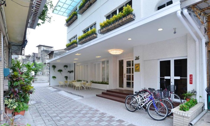 Tainan City Centre Hostel | Hostel ∙ 8 guests