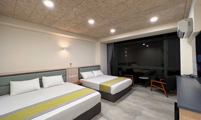 Xitou Bed & Breakfast | morning travel