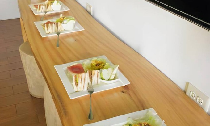 Taitung Hotel | Motel ∙ 6 guests