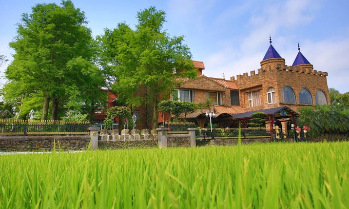 Dongshan Bed & Breakfast | My Dream Castle