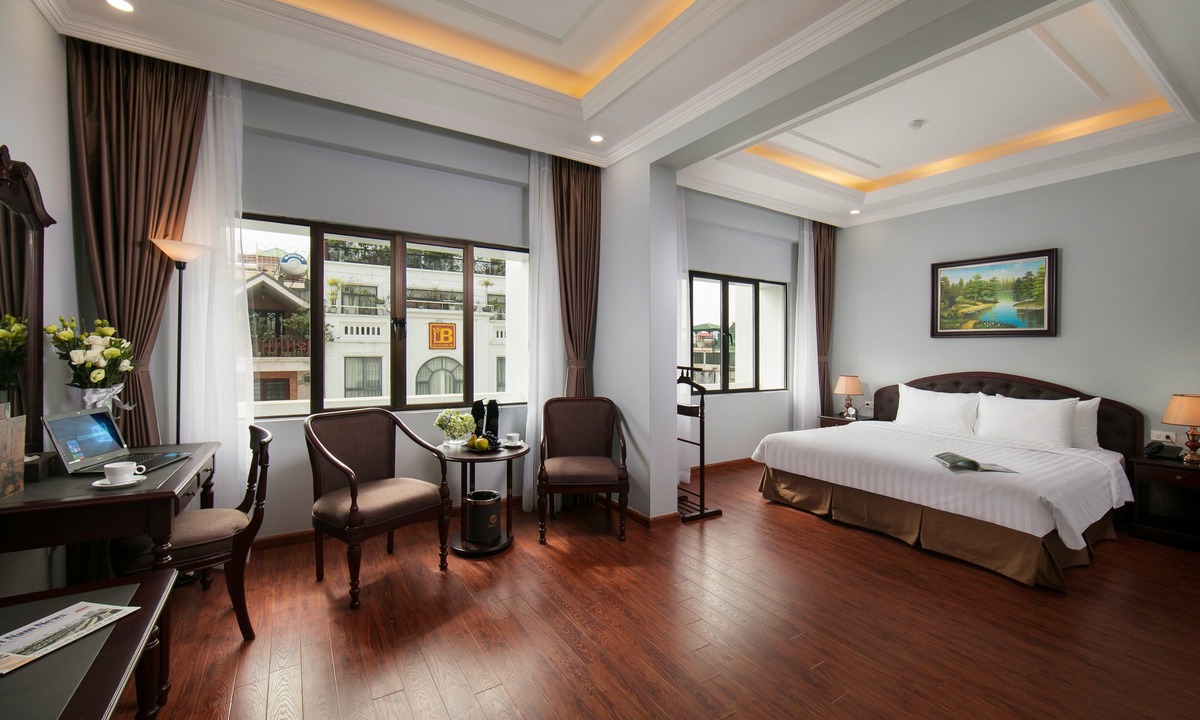 Hai Ba Trung Hotel | Halais Hotel