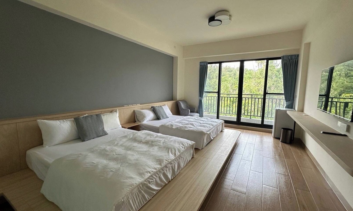 Xiaoliuqiu Bed & Breakfast | Polar bear bnb