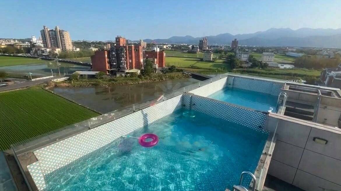 Wujie Bed & Breakfast | Aqua rooftop