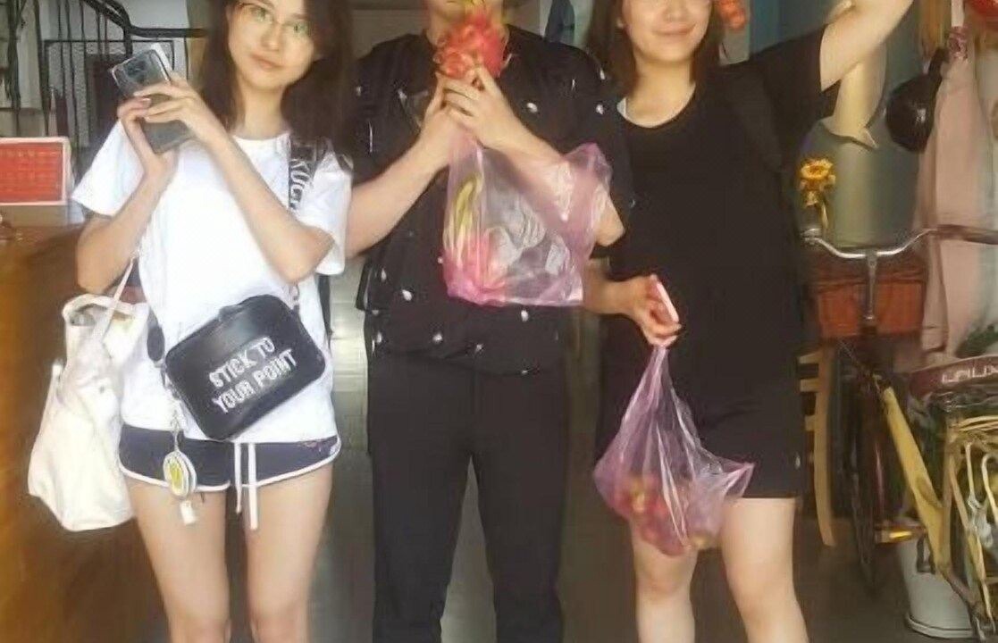 Photo of Human In Picture in Thanh Khe