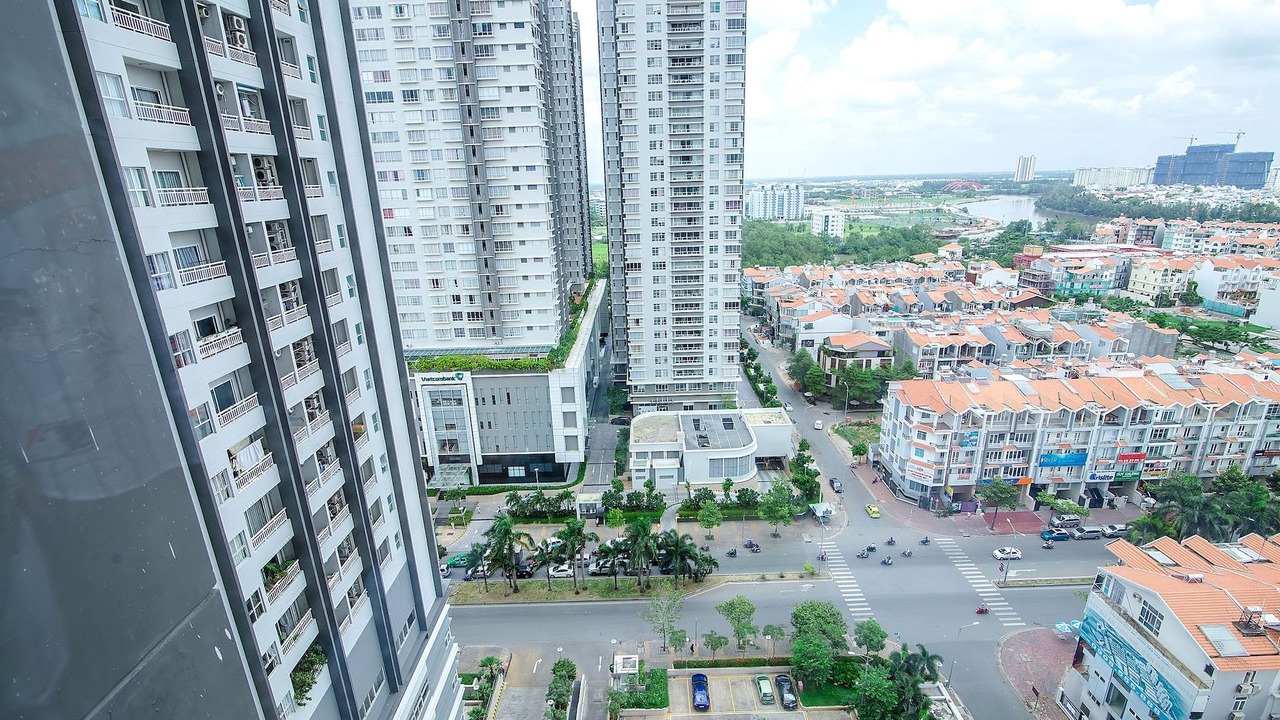 Photo of Buildings in District 7