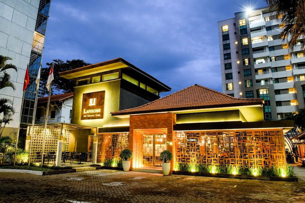 Photo of Buildings in Da Kao