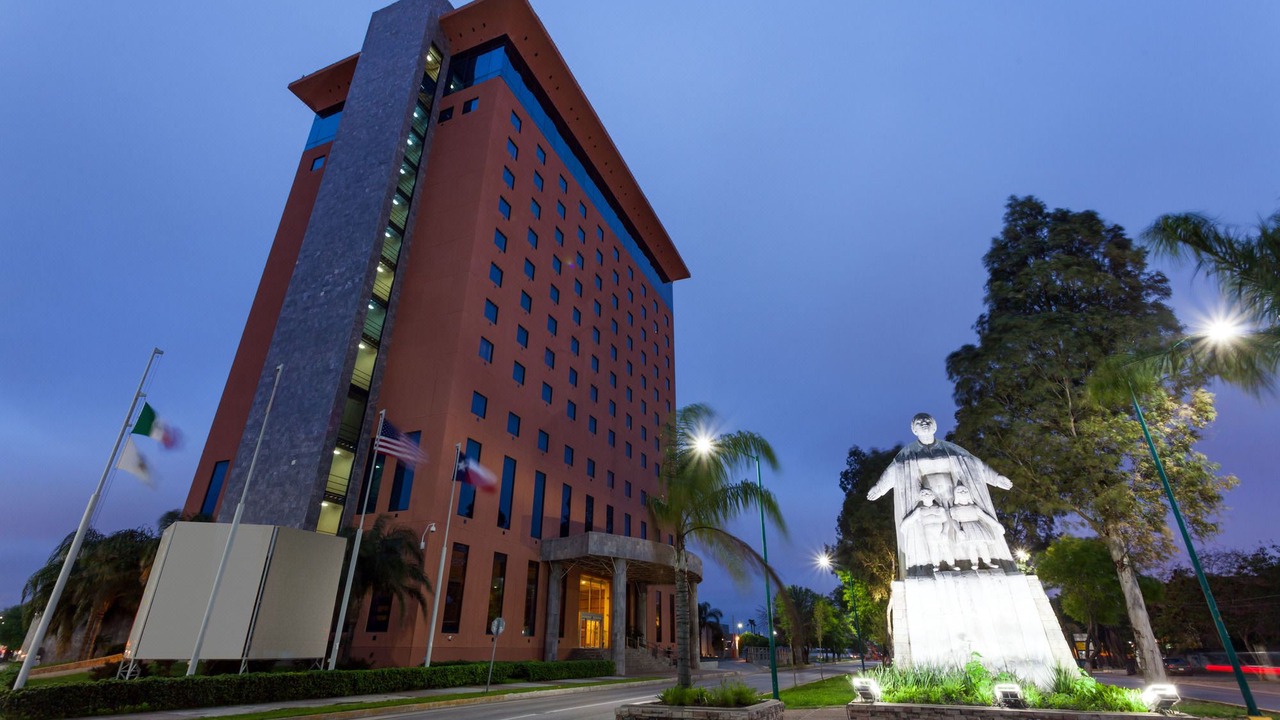 Photo of Buildings in Nuevo Laredo