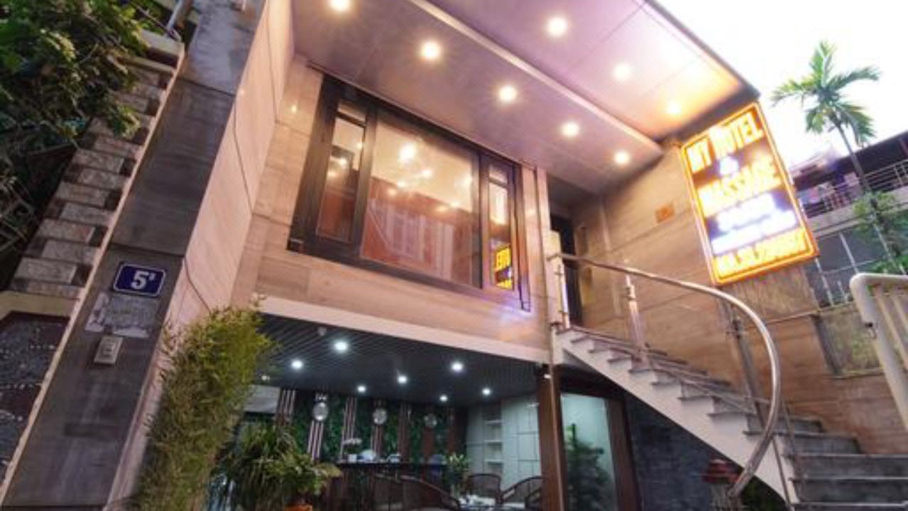 Photo of Buildings in Dong Da