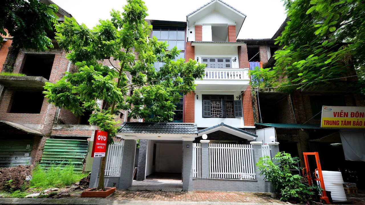 Photo of Buildings in Hoang Mai
