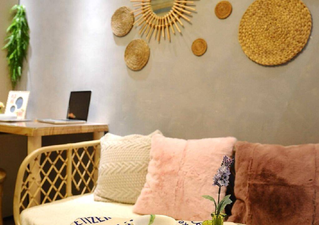 Photo of Livingroom in East District