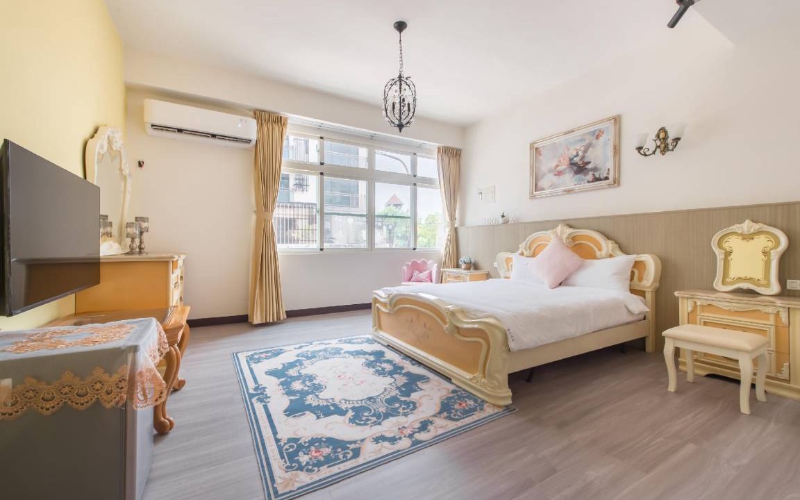 Photo of Bedroom in Old Town