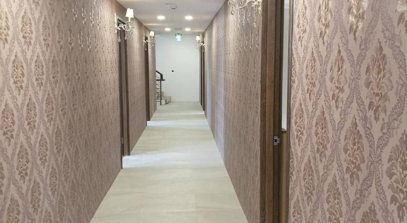 Photo of Bathroom in Lugu