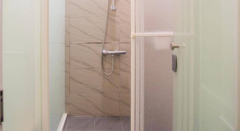 Photo of Bathroom in Dayuan District