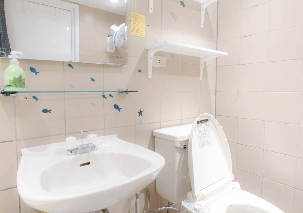 Photo of Bathroom in Zhongzheng