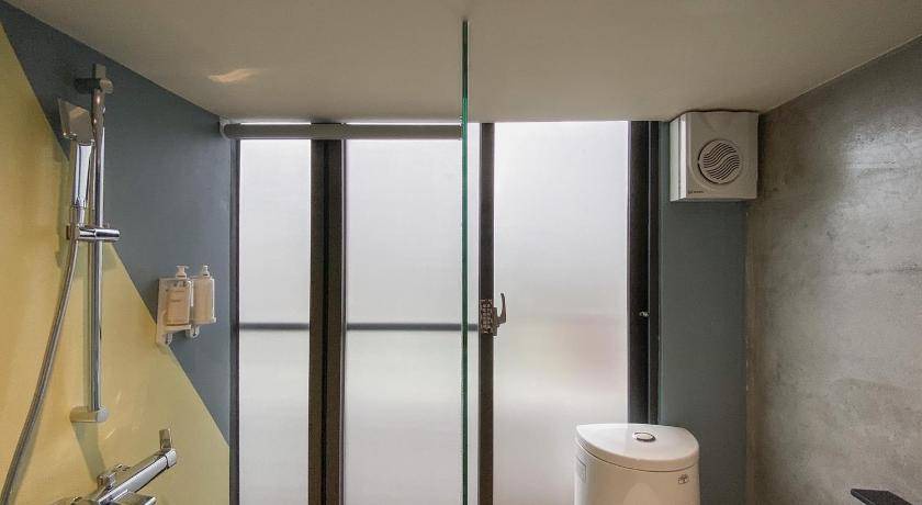 Photo of Bathroom in East District