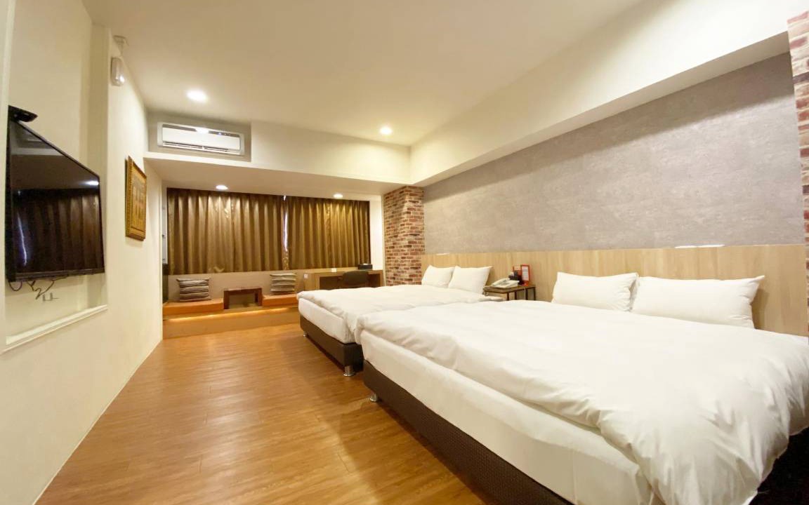 Photo of Bedroom in West District