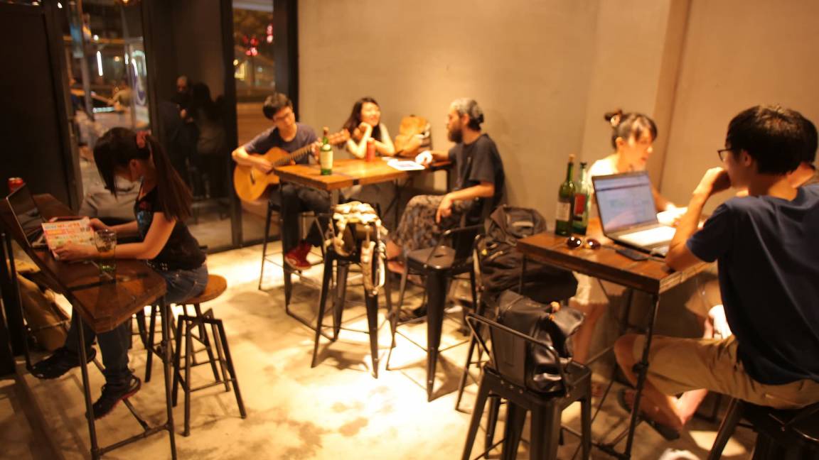 Photo of Others in Daan
