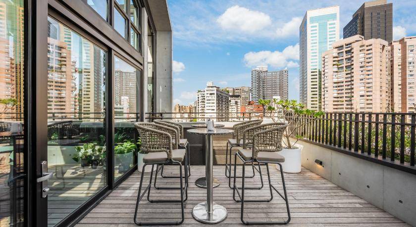 Photo of Patio Balcony in Daan