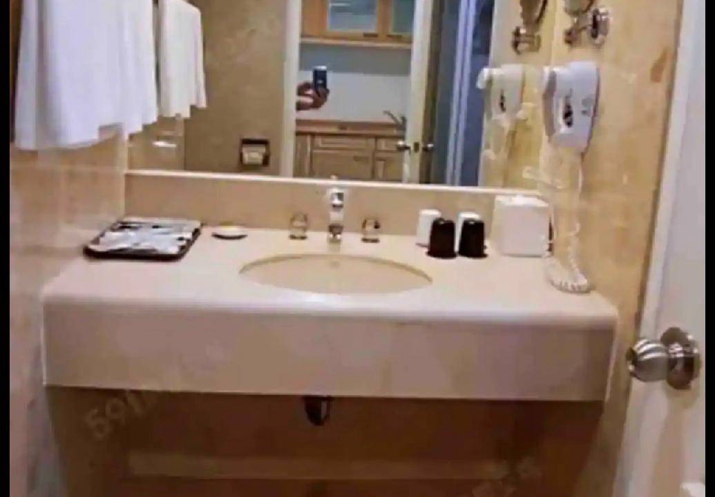 Photo of Bathroom in West District