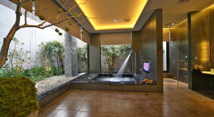 Photo of Bathroom in Nantun District