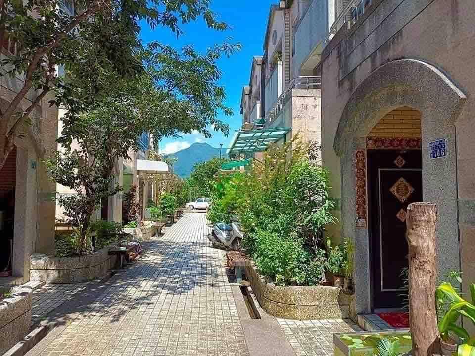 Photo of Buildings in Puli