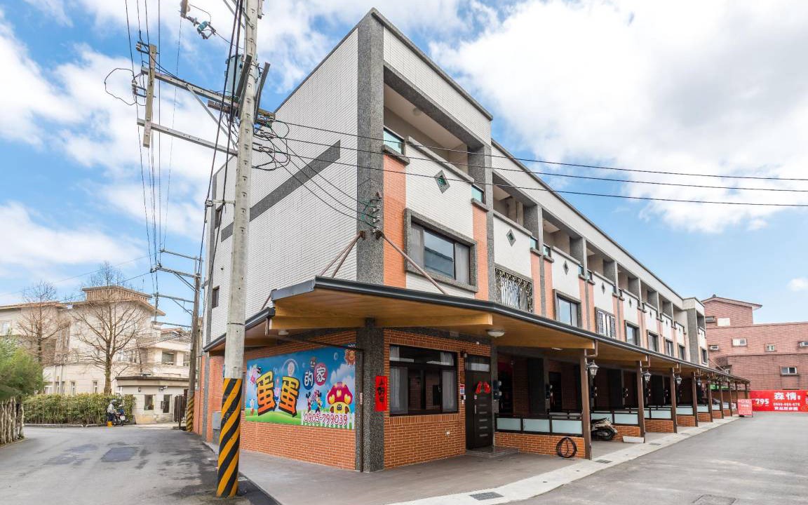Photo of Buildings in Dongshan