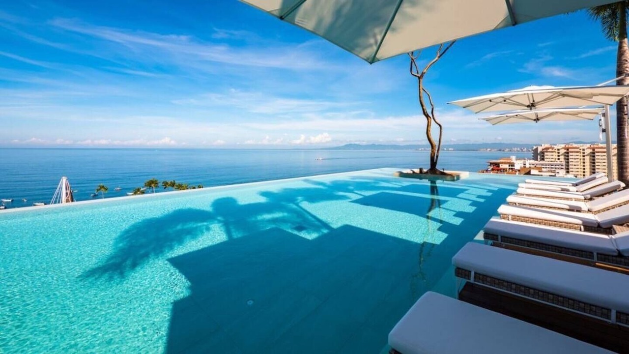 Photo of Outdoor in Romantic Zone