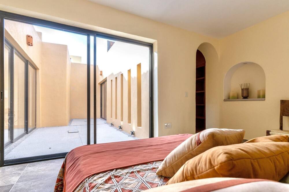 Photo of Bedroom in San Antonio Tlayacapan