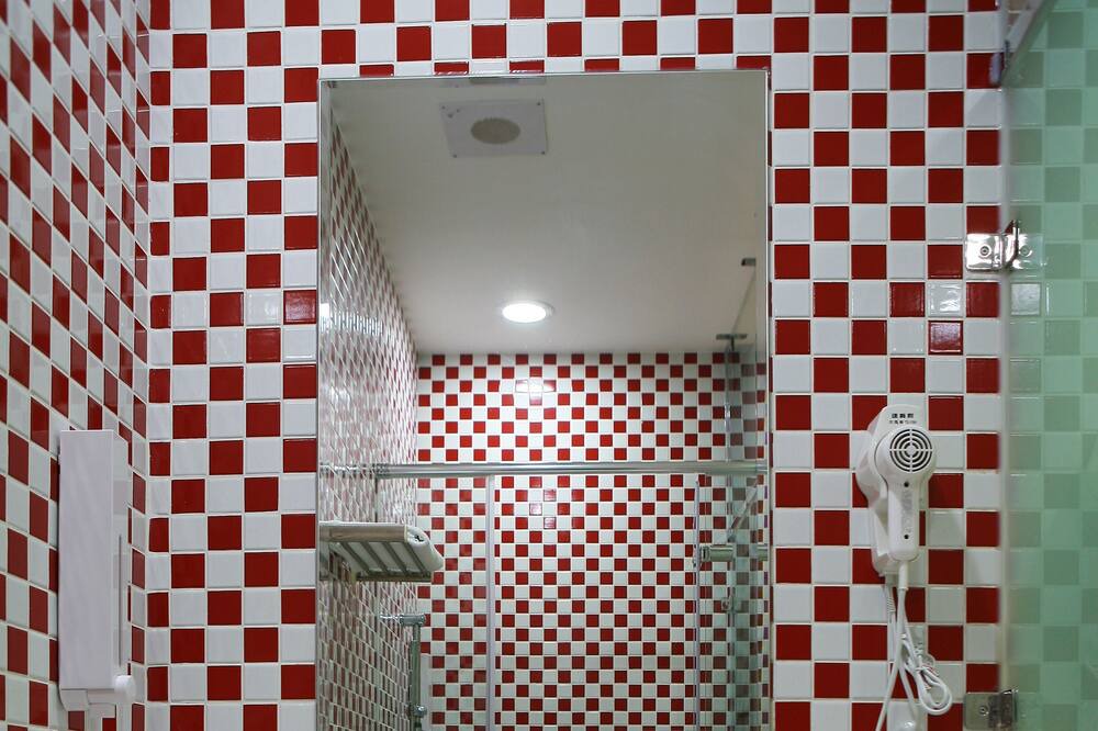 Photo of Bathroom in Fengshan District