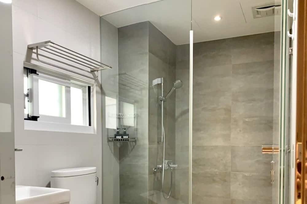 Photo of Bathroom in West Central District