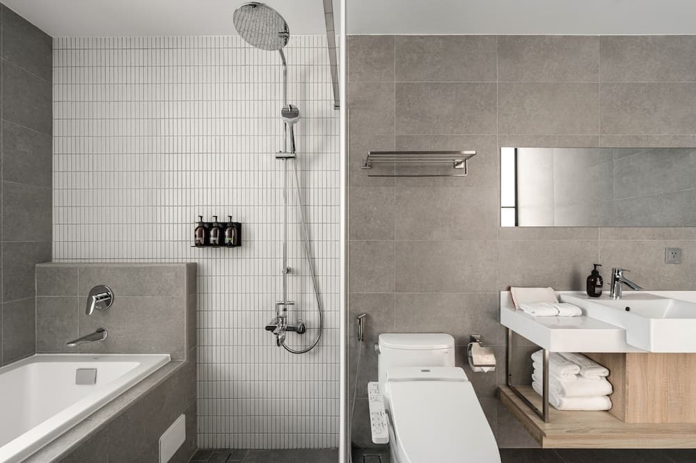 Photo of Bathroom in West District