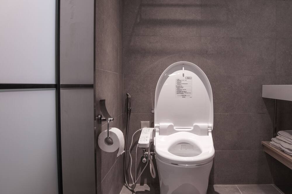 Photo of Bathroom in West District