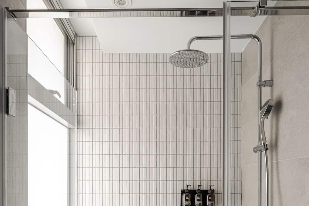 Photo of Bathroom in West District