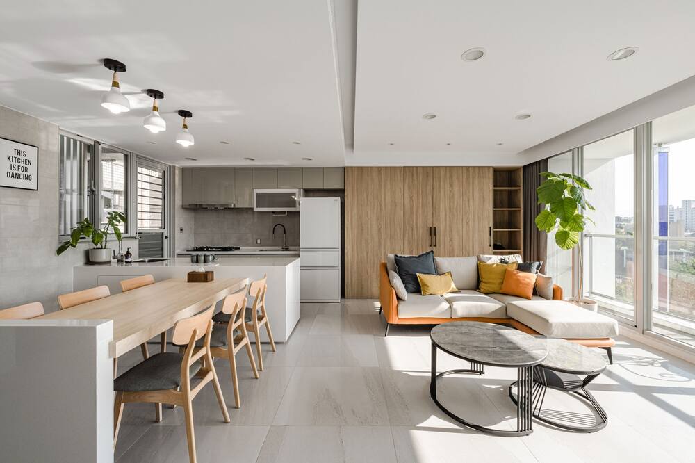 Photo of Kitchen in West District