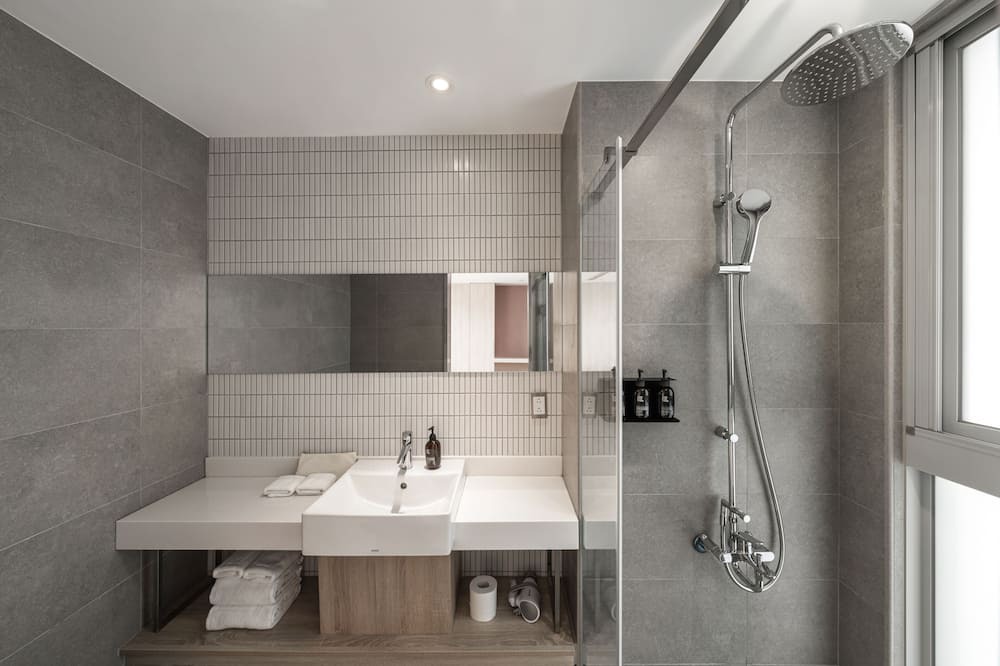 Photo of Bathroom in West District