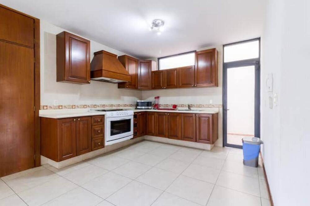 Photo of Kitchen in Zona Expo