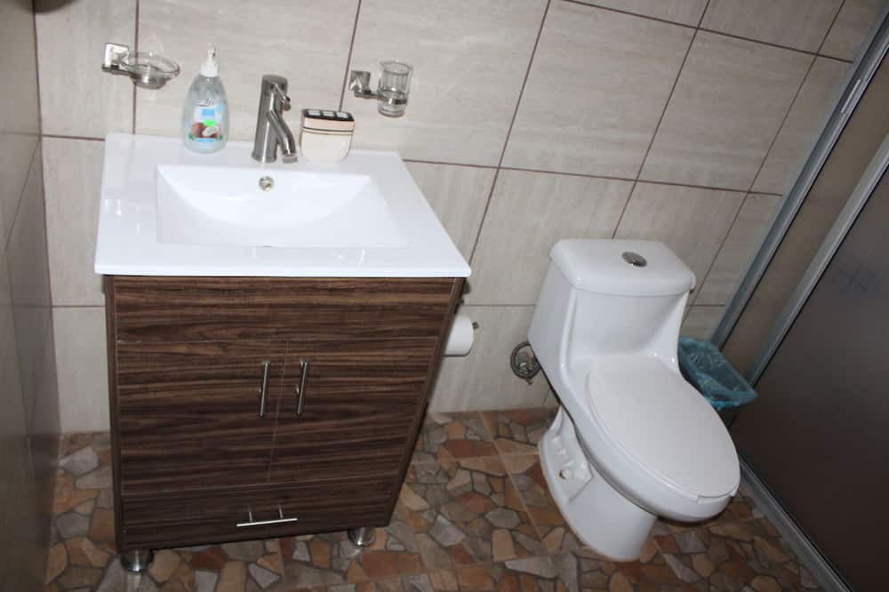 Photo of Bathroom in Marcos Castellanos