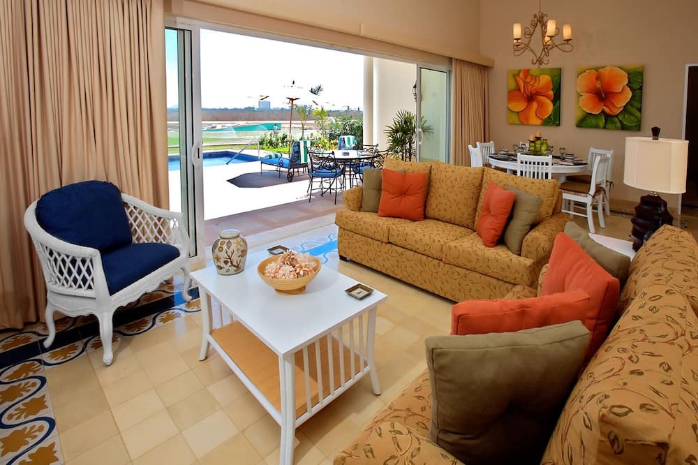 Photo of Livingroom in Lomas de Mazatlan