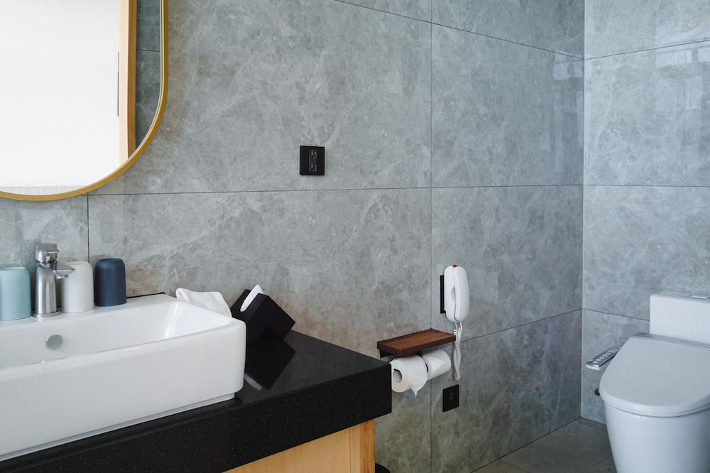 Photo of Bathroom in Donggang