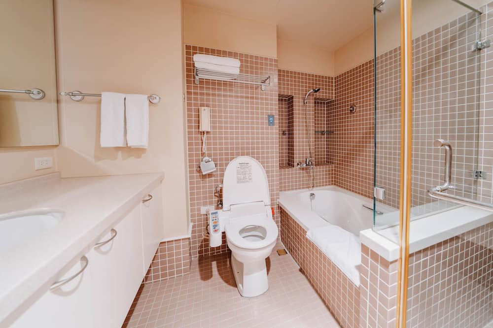 Photo of Bathroom in North District