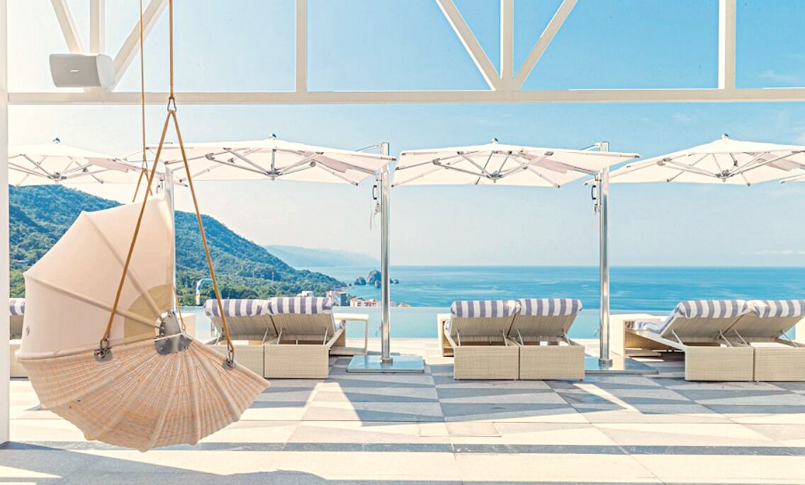 Photo of Outdoor in Romantic Zone