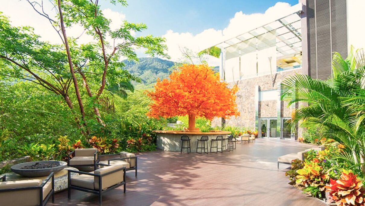 Photo of Outdoor in Romantic Zone