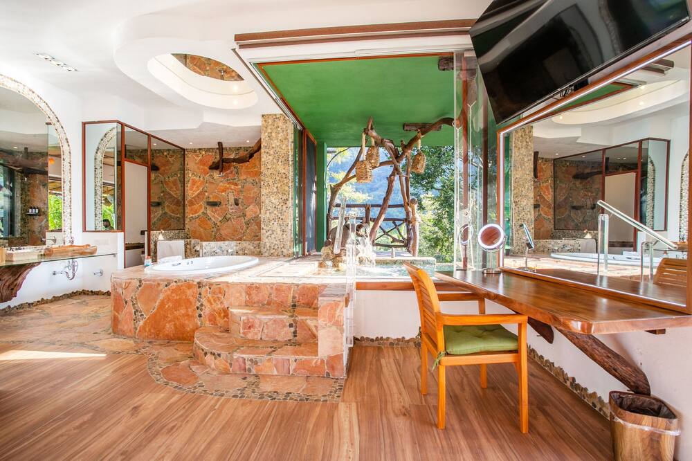 Photo of Bathroom in Boca de Tomatlan