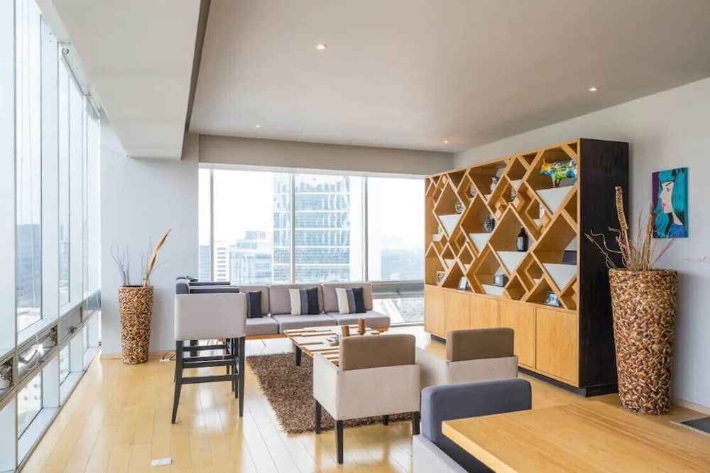 Photo of Livingroom in Santa Fe